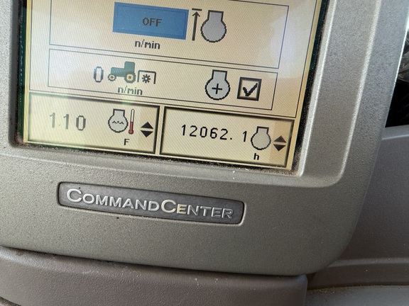2011 John Deere 7330 - Photo47