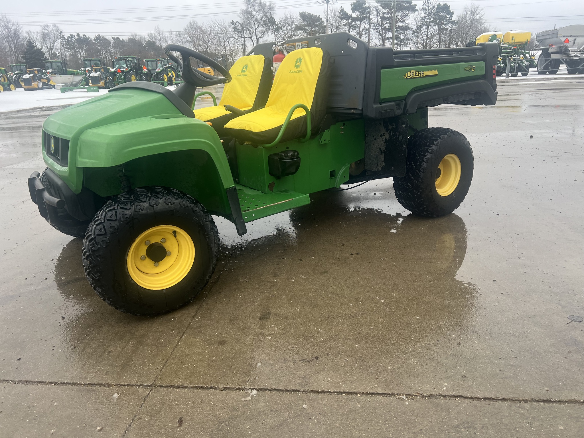 2010 John Deere TX 4X2 Image 7