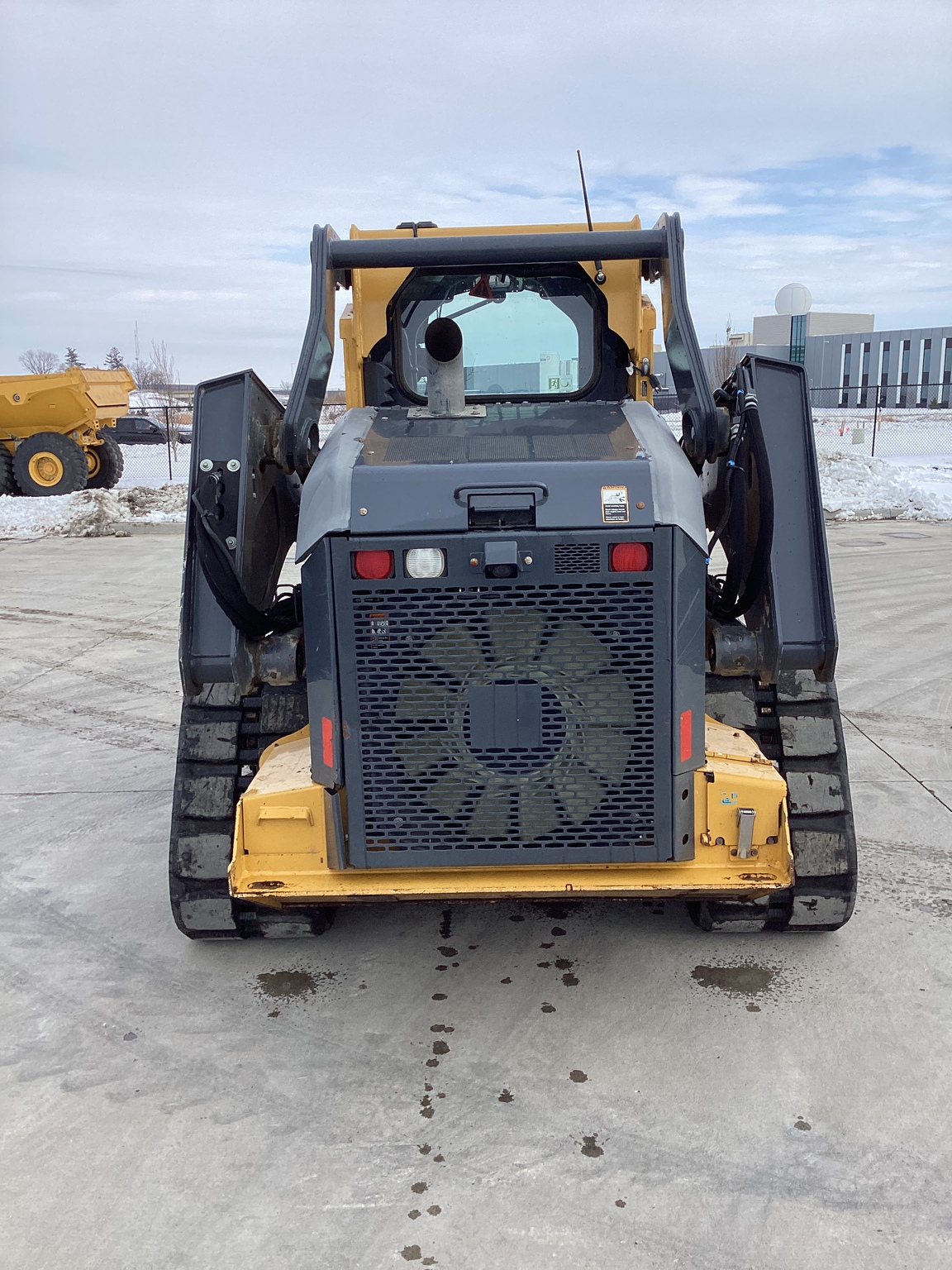 2018 John Deere 333G Image 7