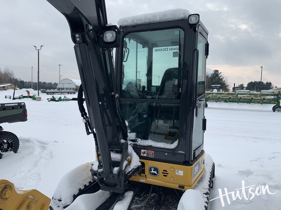 Photo of 2024 John Deere 35 P