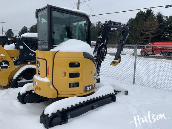 Photo of 2024 John Deere 35 P
