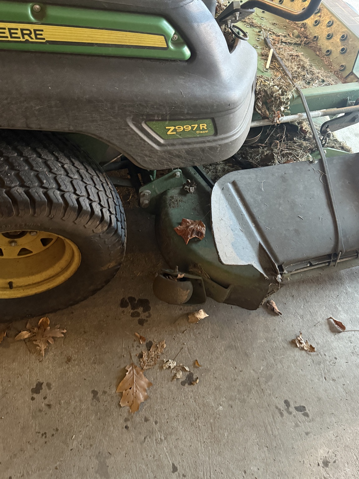 2019 John Deere Z997R Image 2