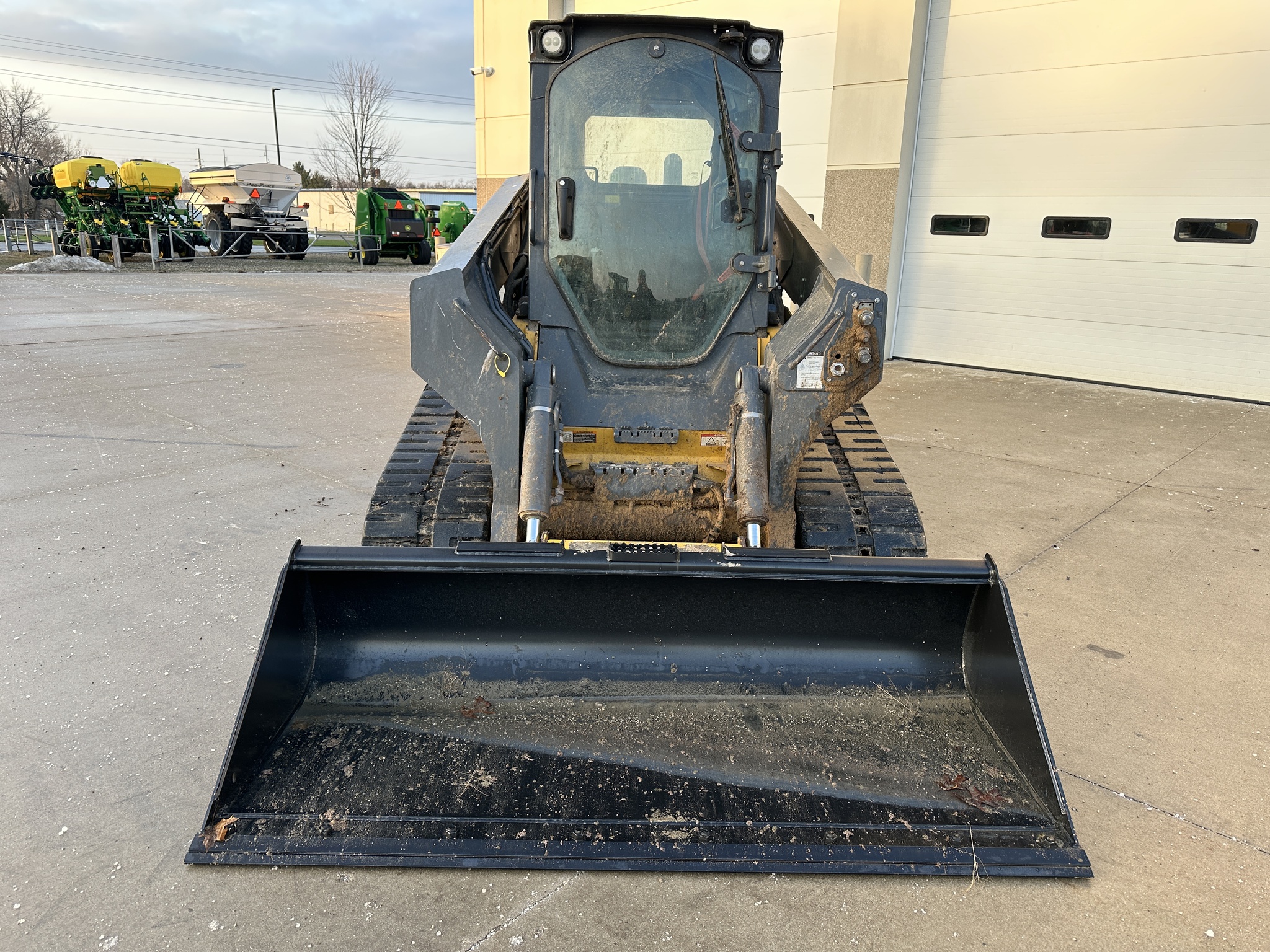 2019 John Deere 333G Image 5