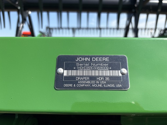 Used 2025 John Deere HDR 35 Combine Platforms at Horizon Ag & Turf in Lloydminster, AB - Photo12