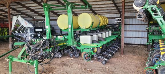 2011 John-Deere 1770NT