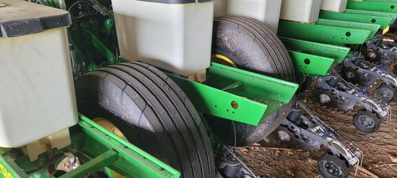 2011 John-Deere 1770NT