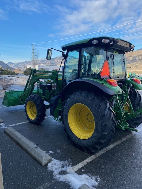 2024 John Deere 5105M Image 5