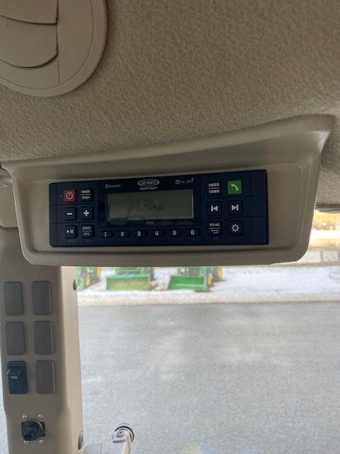 2024 John Deere 5105M Image 11