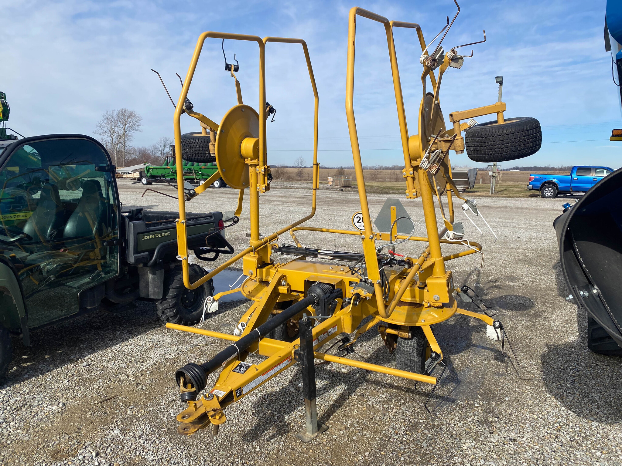 Used 2021 Vermeer TE1710 Tedders at Koenig Equipment in Greensburg, IN - PhotoXL2