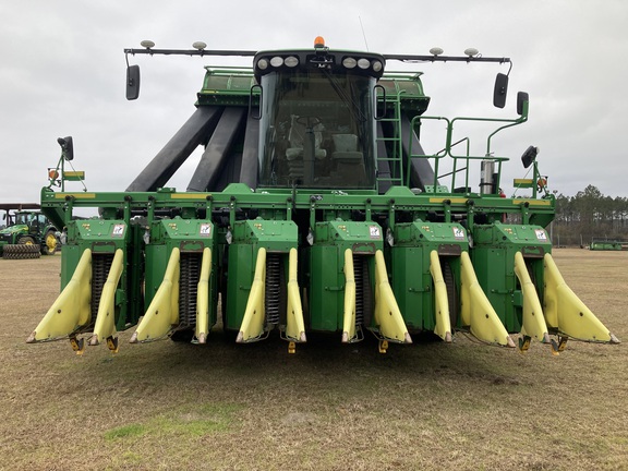 2021 John Deere CP690-2