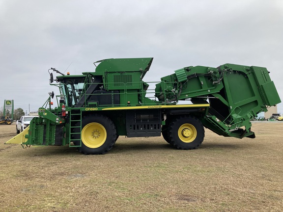 2021 John Deere CP690-5