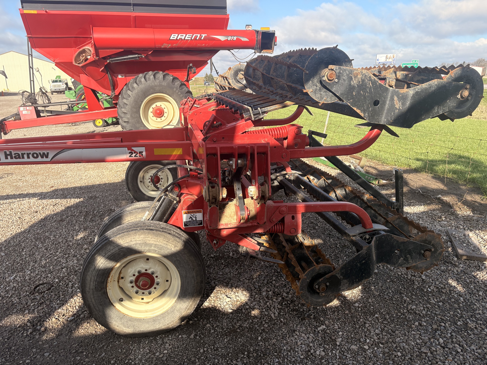 Unverferth 225 Image 4