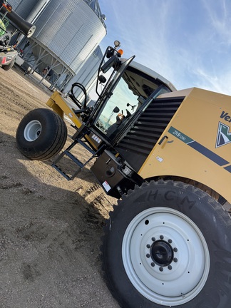 2023 Vermeer 605N - Photo12