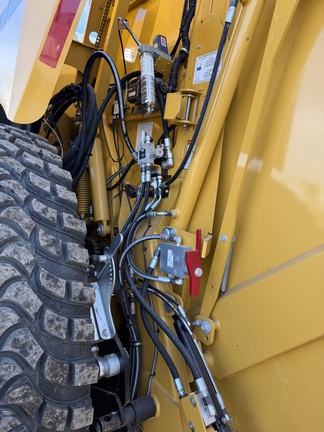 2023 Vermeer 605N - Photo16