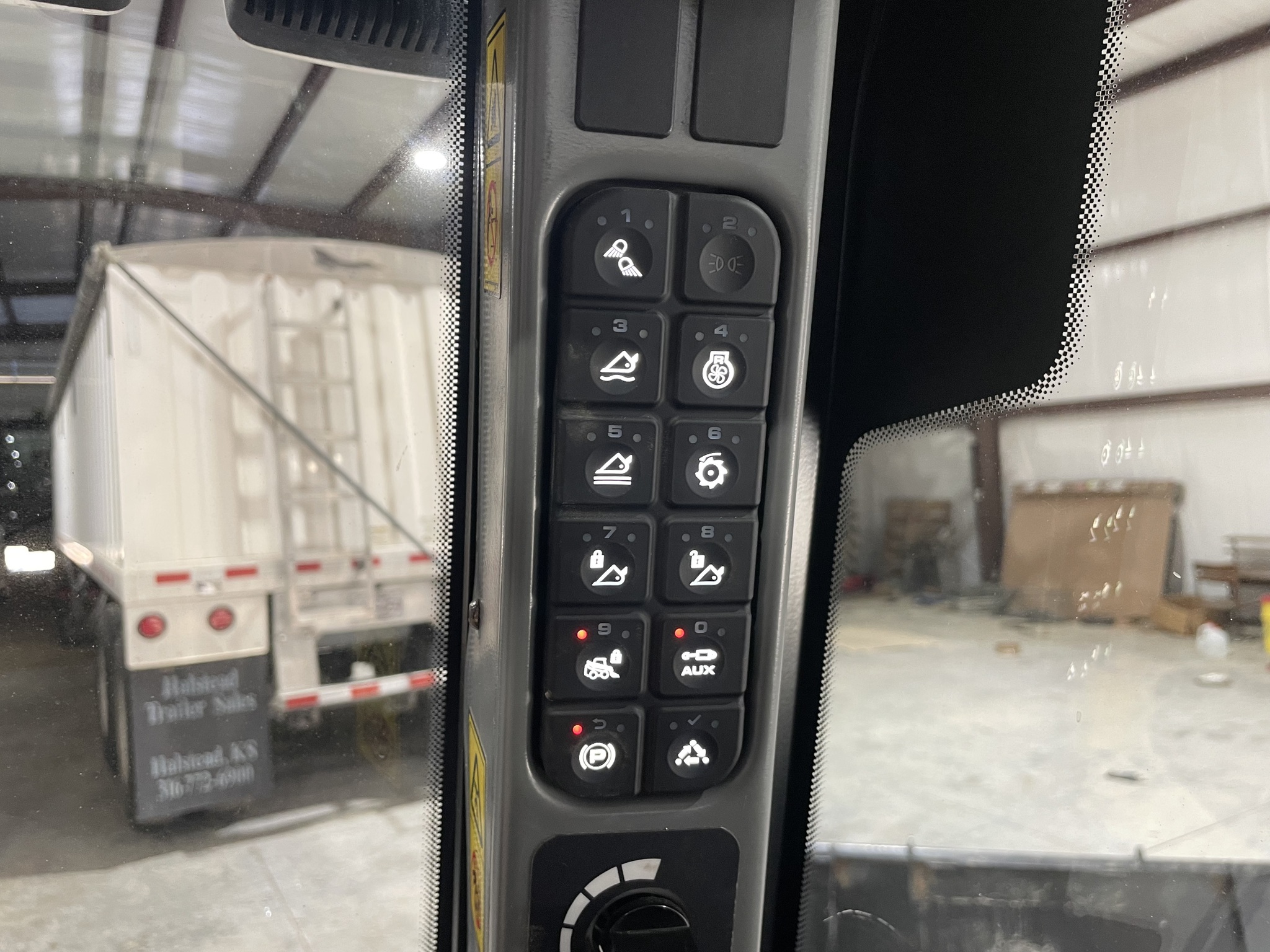  2024 JCB 3TS-8T at Heritage Tractor in Baldwin City, KS