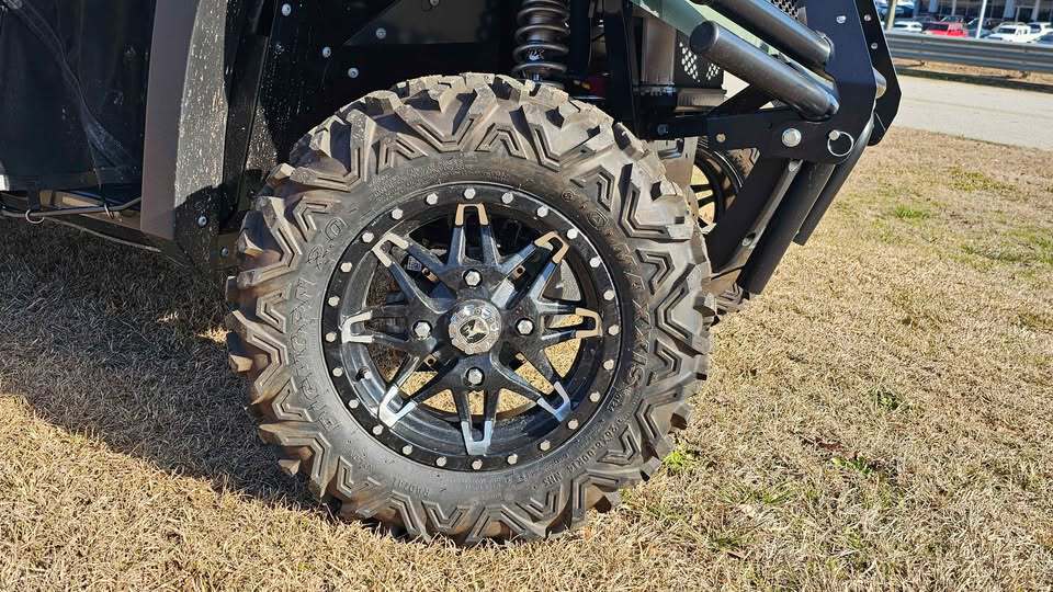 2025 John Deere XUV590M Gator Image 5