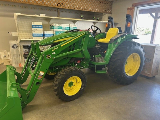 New In-Stock 2025 John Deere 1023E Compact Utility Tractors at Koenig Equipment in Bloomington, IN - PhotoXL2
