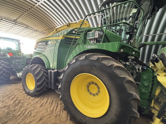 Used 2017 John Deere 8600 Self Propelled Forage Harvesters at Horizon Ag & Turf in Wetaskiwin, AB - Photo5