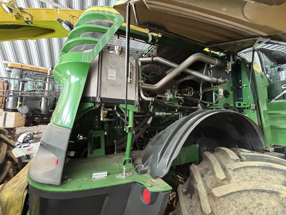 Used 2017 John Deere 8600 Self Propelled Forage Harvesters at Horizon Ag & Turf in Wetaskiwin, AB - Photo3