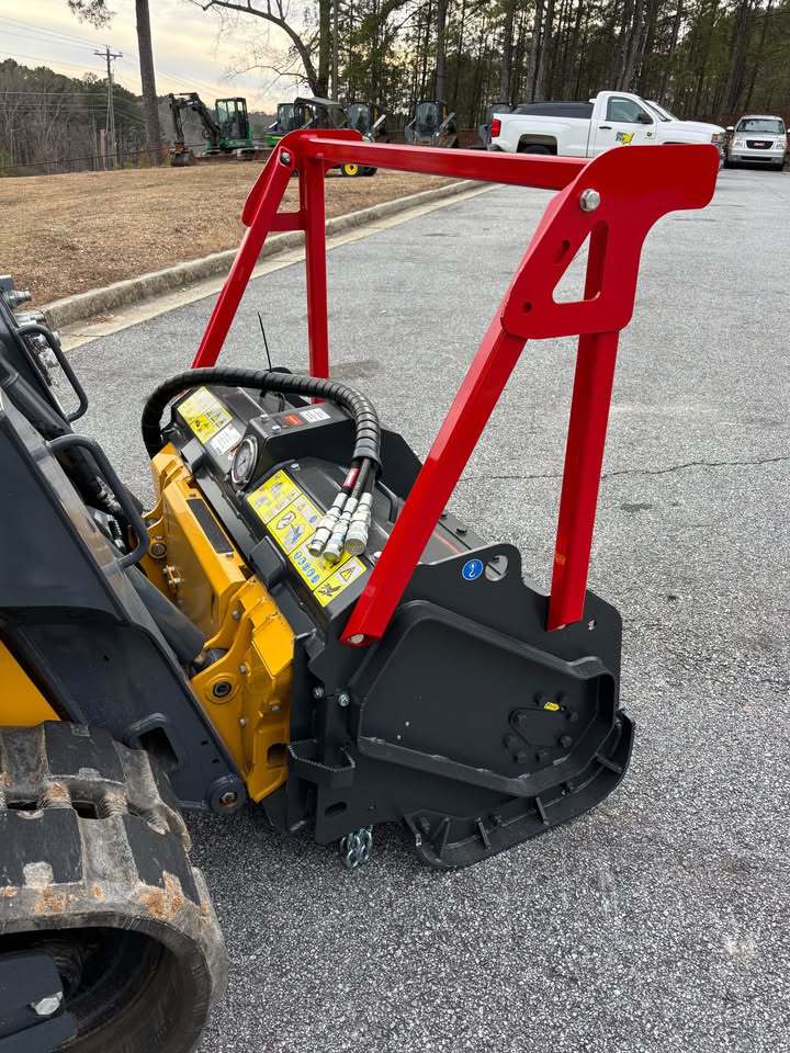 2025 John Deere 317 P equipped with a 49-inch SEPPI Forestry Mulcher Image 7