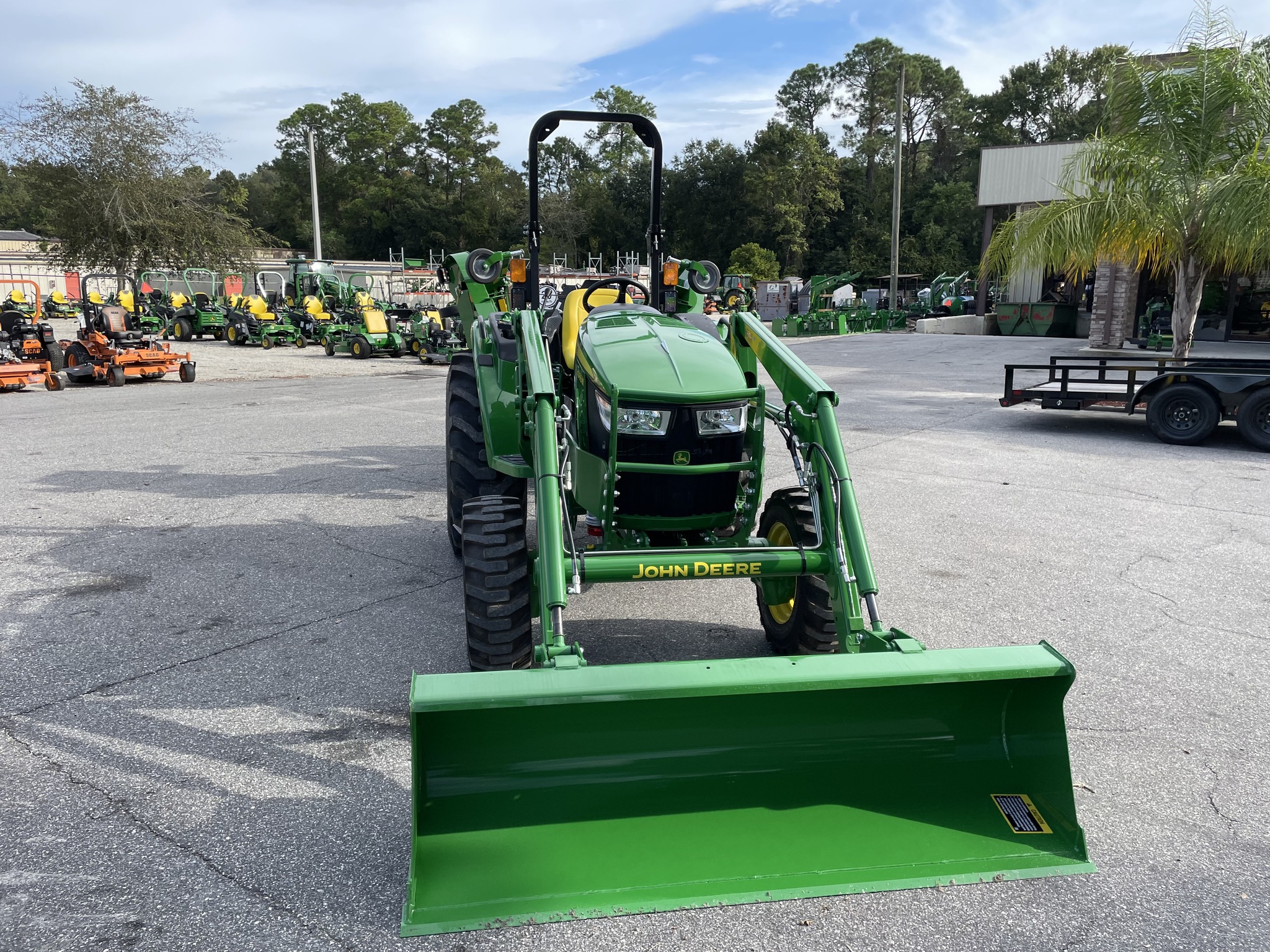 2026 John Deere 4066M Image 4