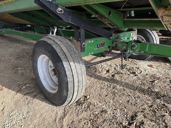 Used 2016 Unverferth AWS-36 Header carts at Koenig Equipment in Urbana, OH - Photo5