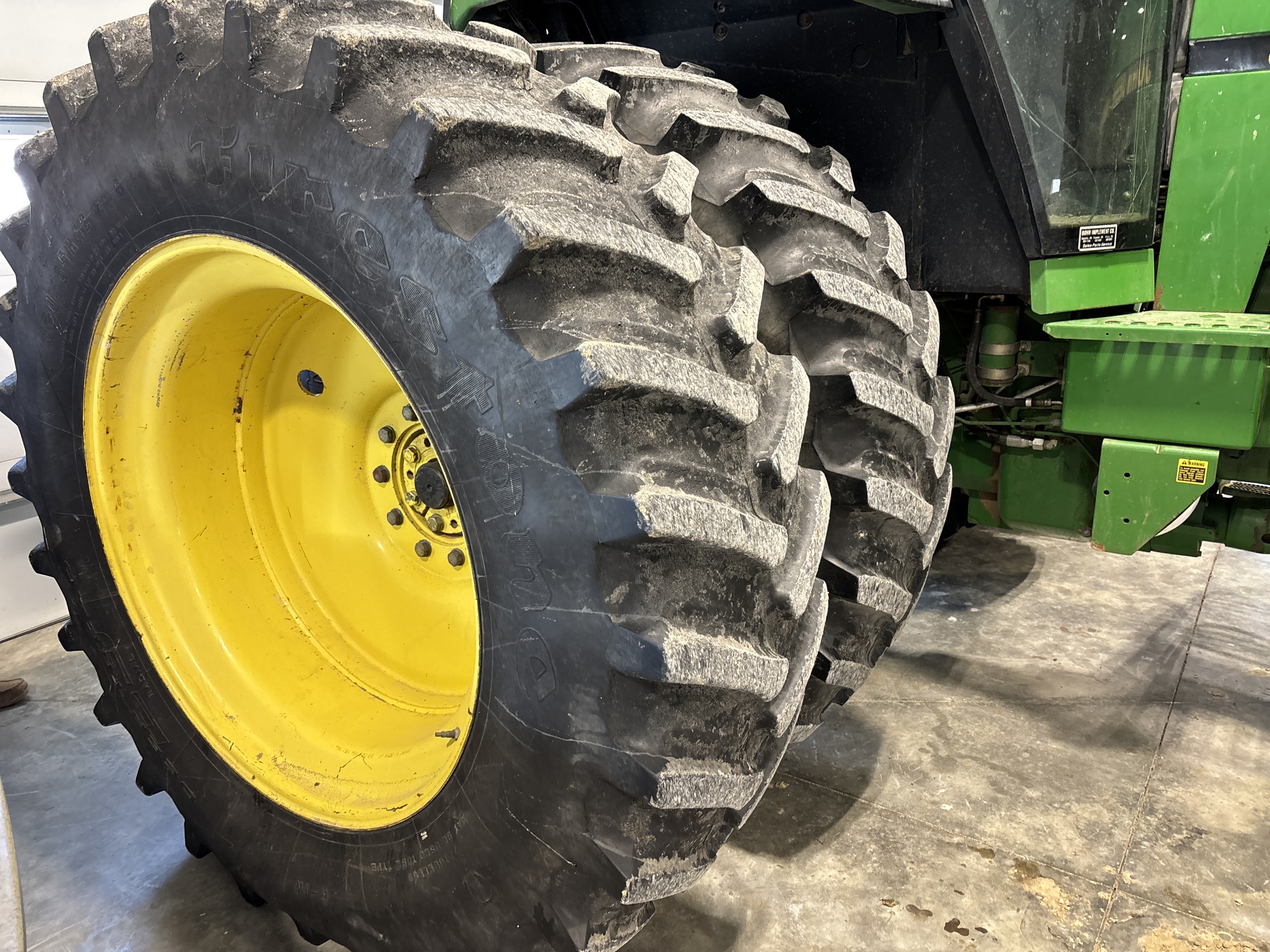 Used 1991 John Deere 4955 Row Crop Tractors at Koenig Equipment in Anna, OH - PhotoXL23