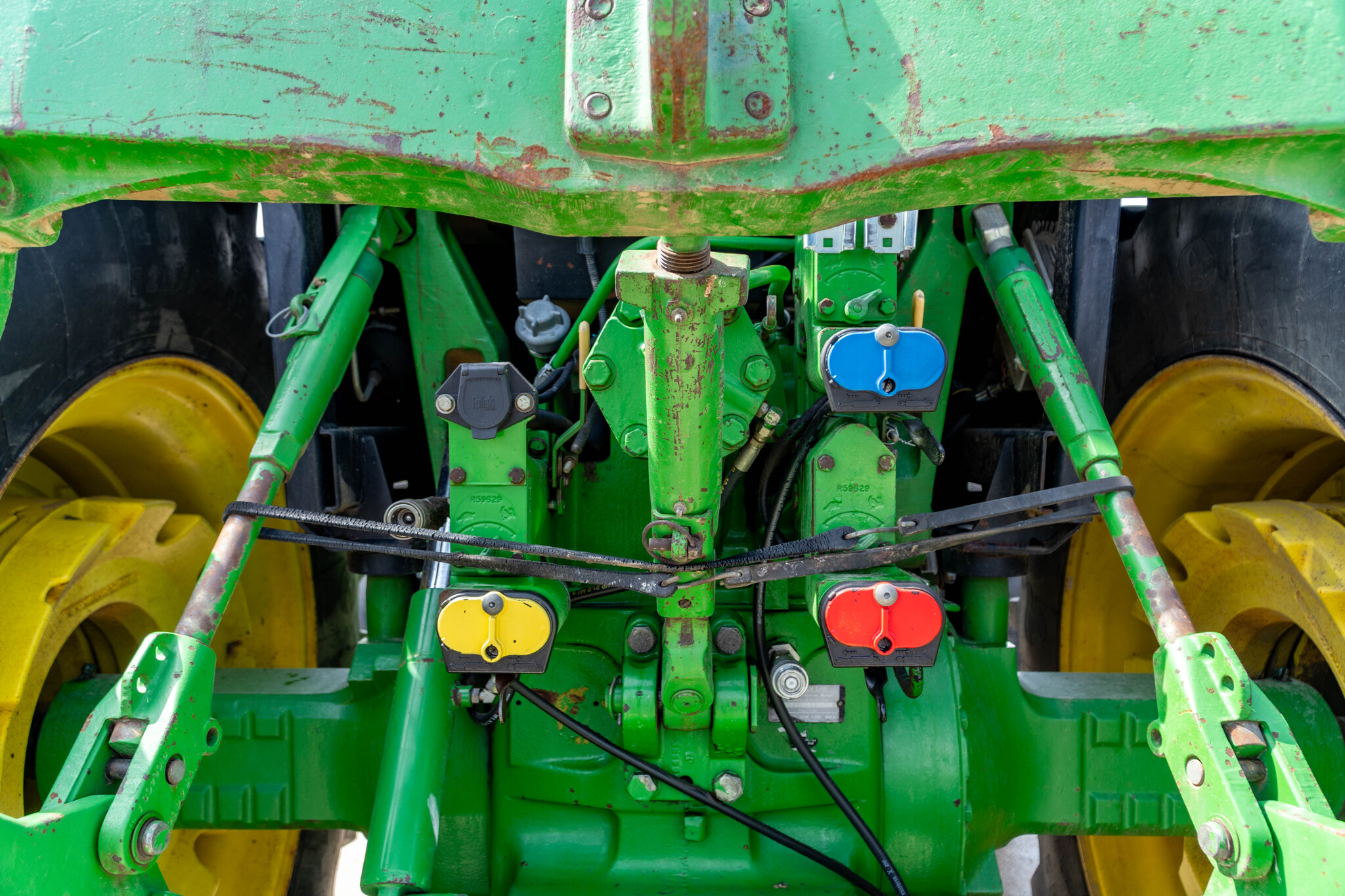 Used 1991 John Deere 4955 Row Crop Tractors at Koenig Equipment in Anna, OH - PhotoXL17