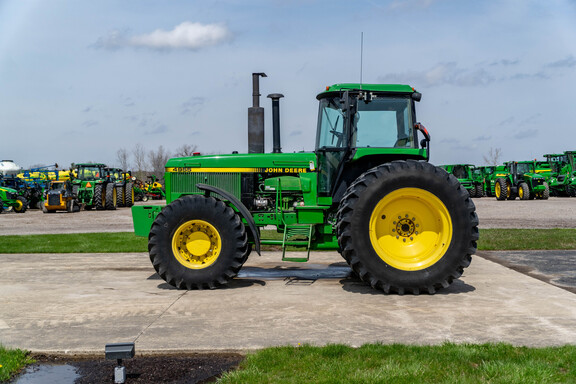 Used 1991 John Deere 4955 Row Crop Tractors at Koenig Equipment in Anna, OH - Photo1