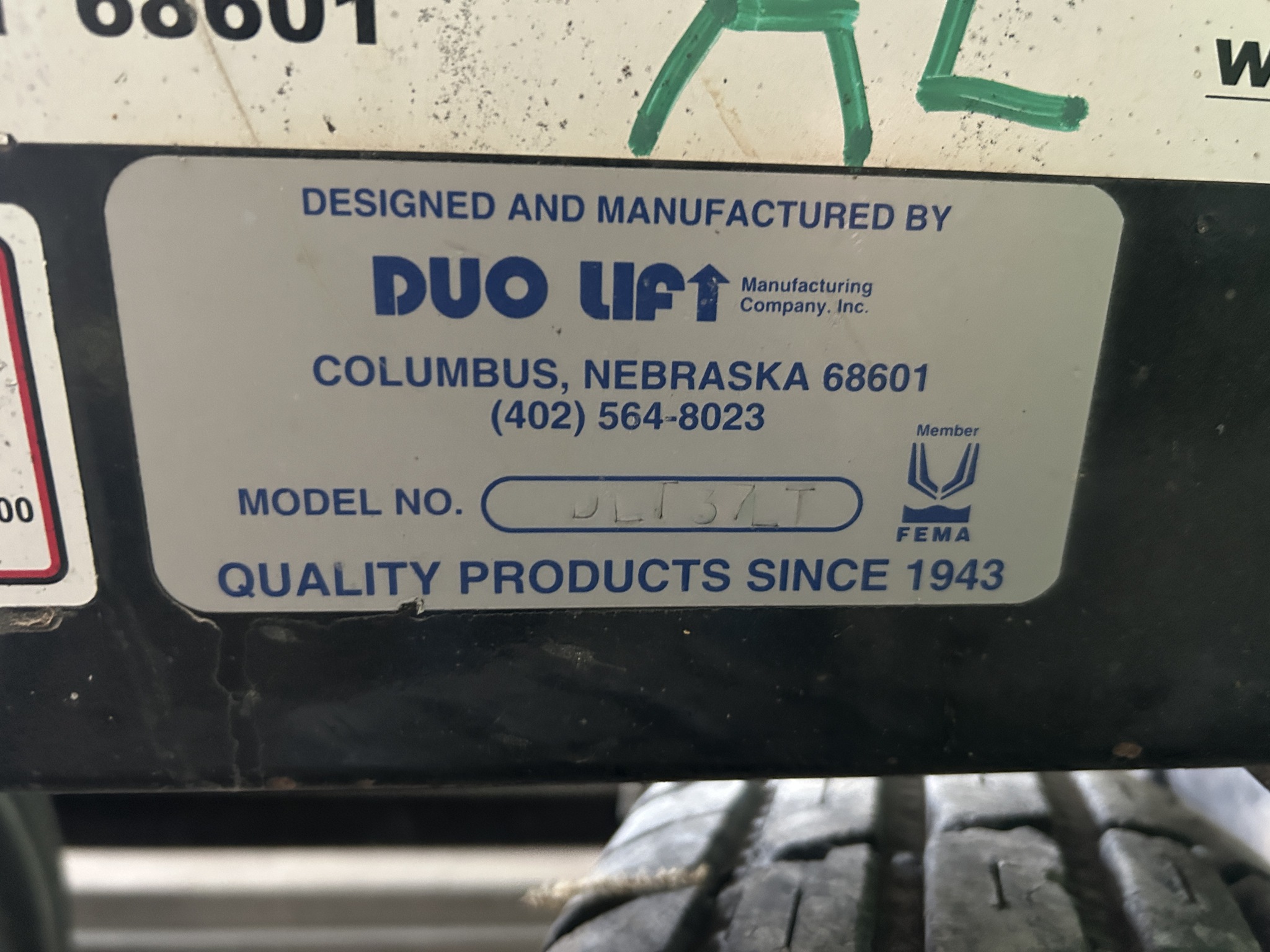   Duo Lift DLT37LT at Heritage Tractor in Adrian, MO