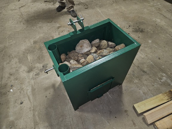 Photo of 2023 John Deere 1025R