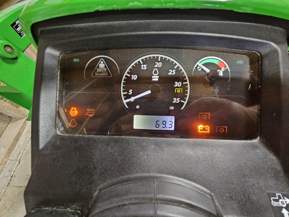 Photo of 2023 John Deere 1025R