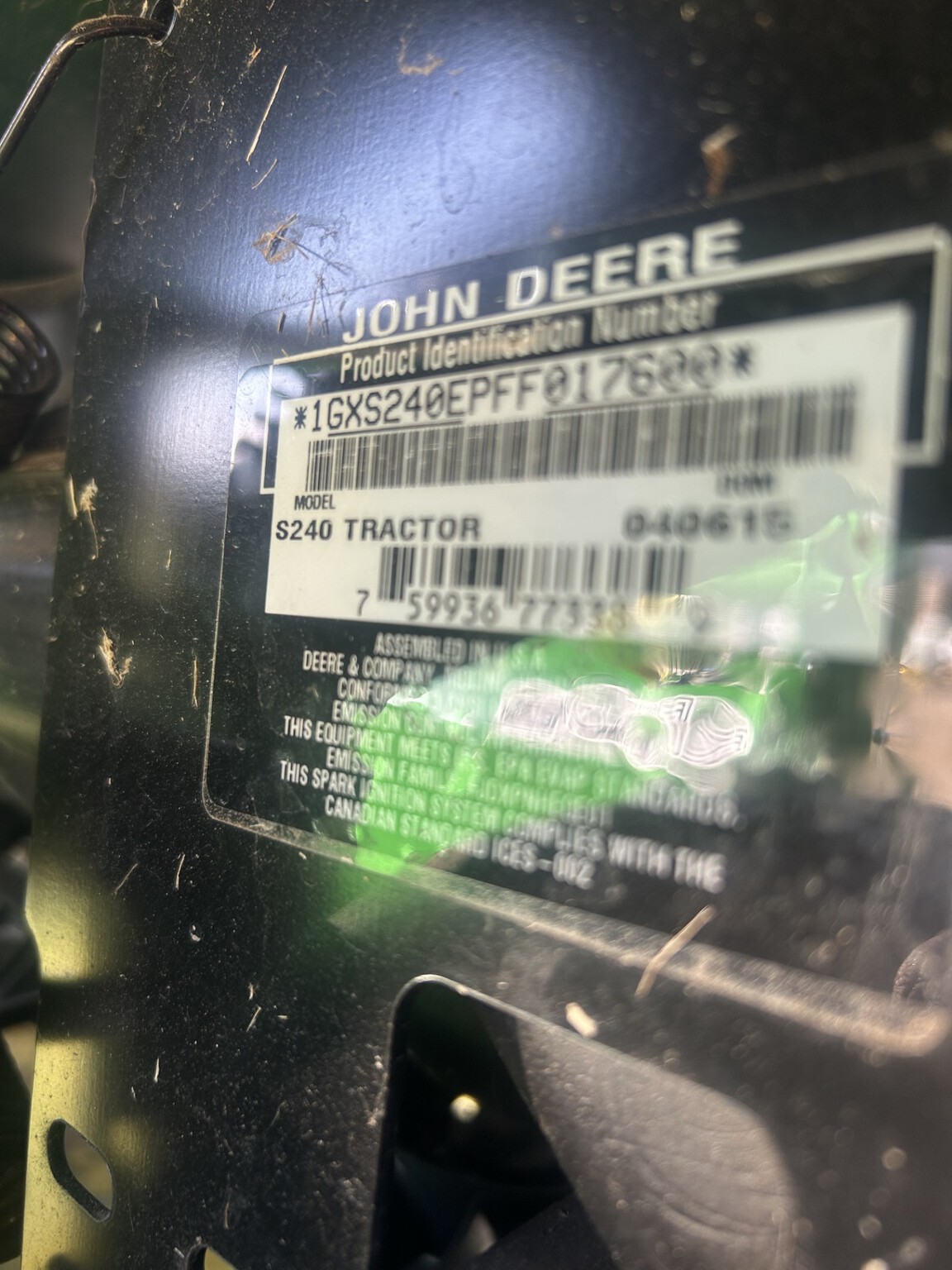 2015 John Deere S240 Image 3