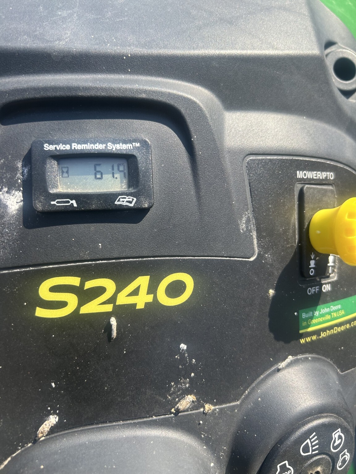 2015 John Deere S240 Image 4