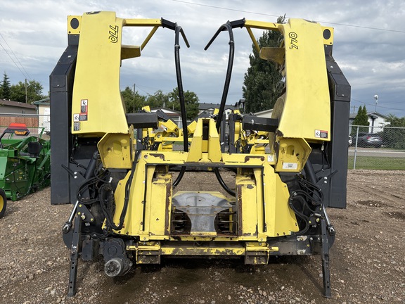  John Deere 770