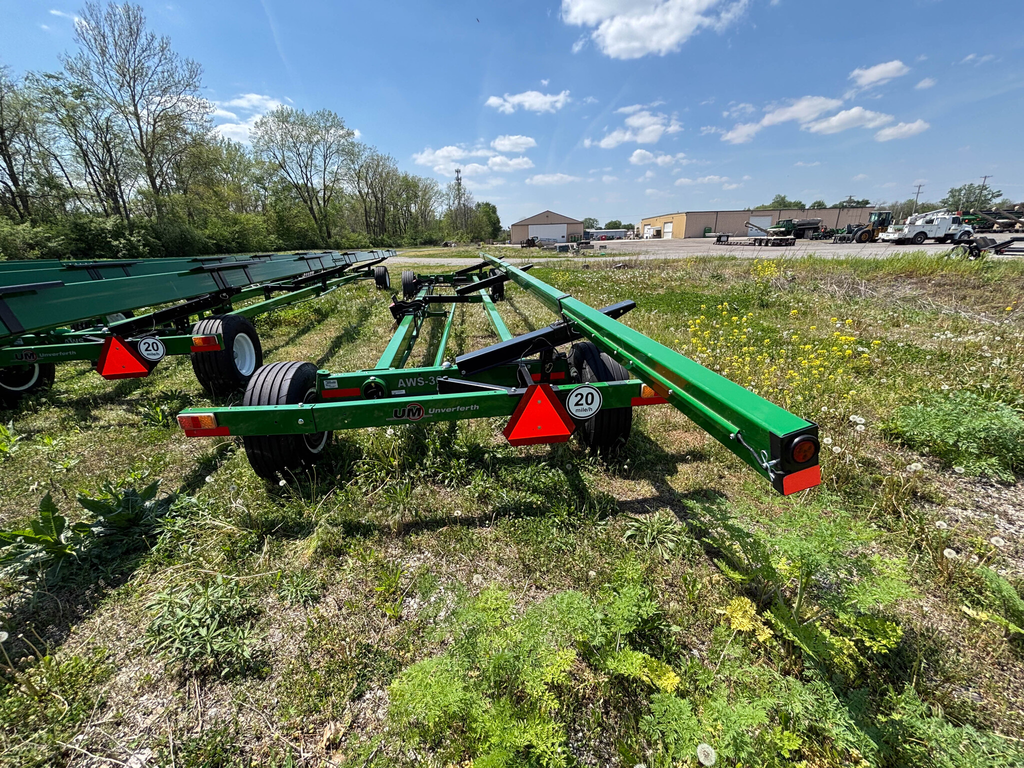 Used 2024 Unverferth AWS-36 Header carts at Koenig Equipment in Knightstown, IN - PhotoXL3