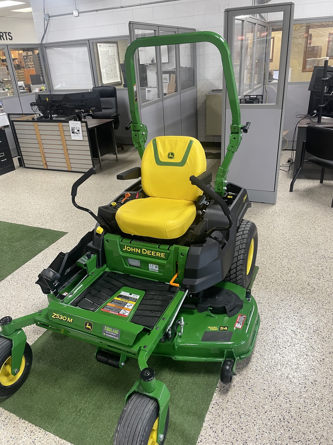 2026 John Deere Z530M Image 2