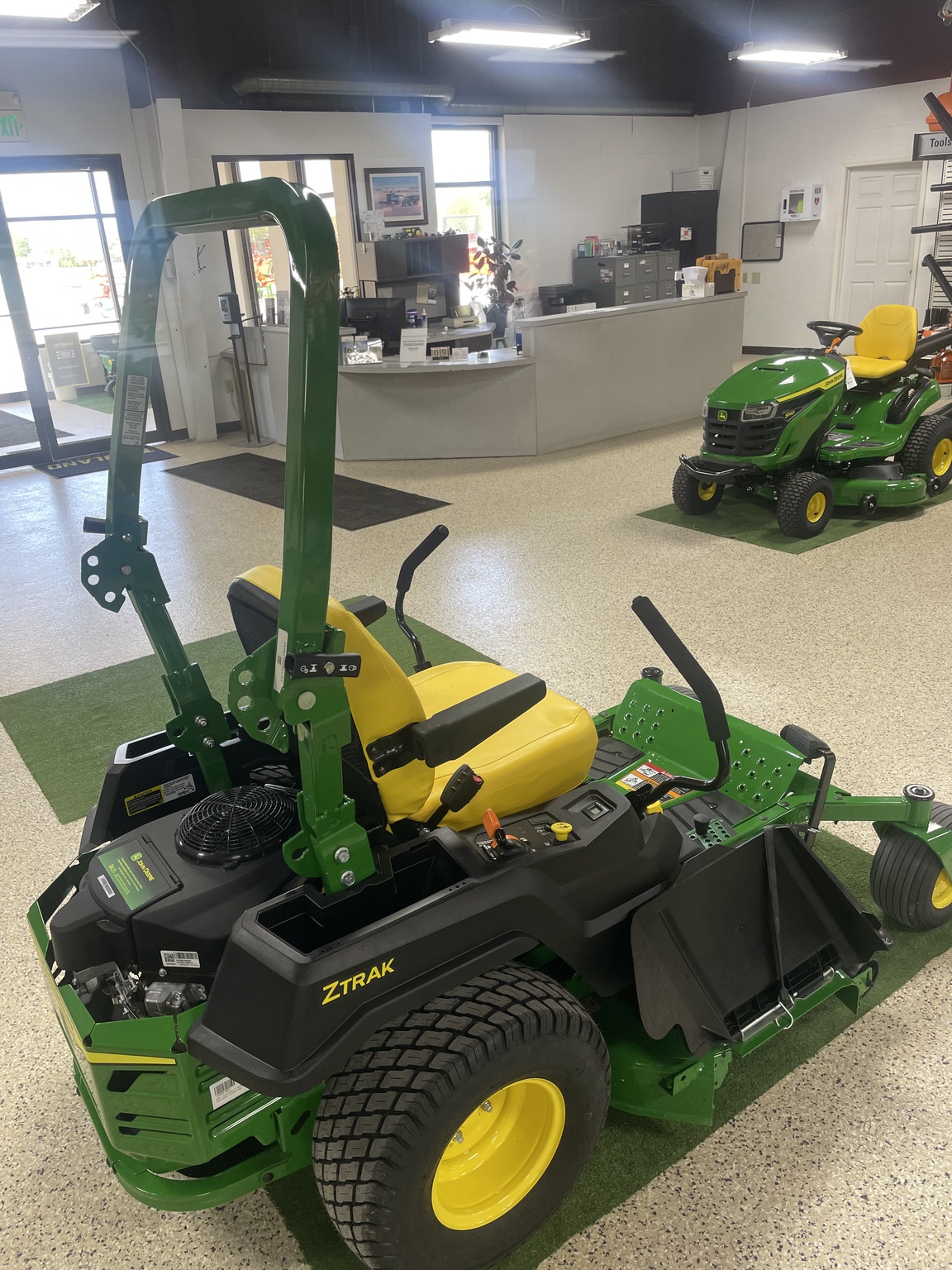 2026 John Deere Z530M Image 3