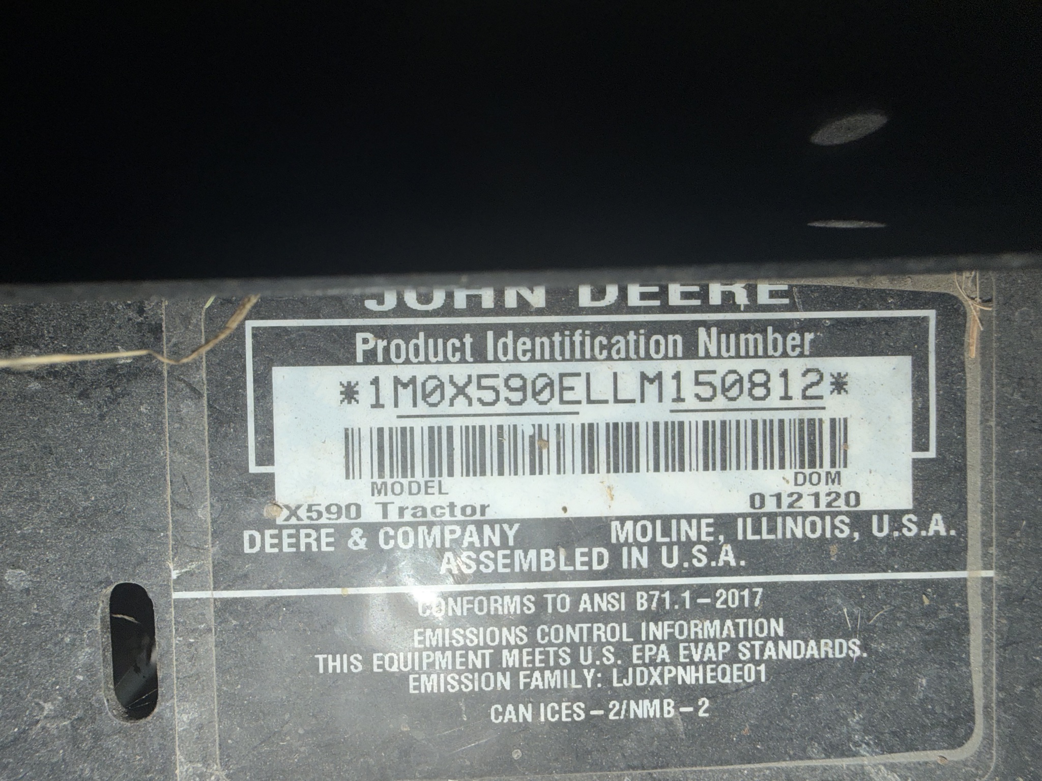 2020 John Deere X590 Image 7