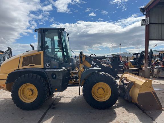 2020 John Deere 344L