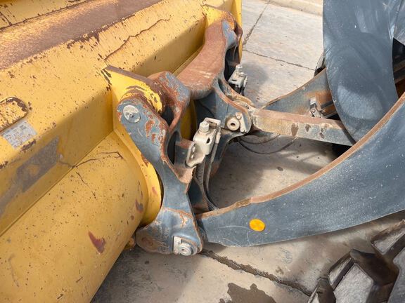2020 John Deere 344L