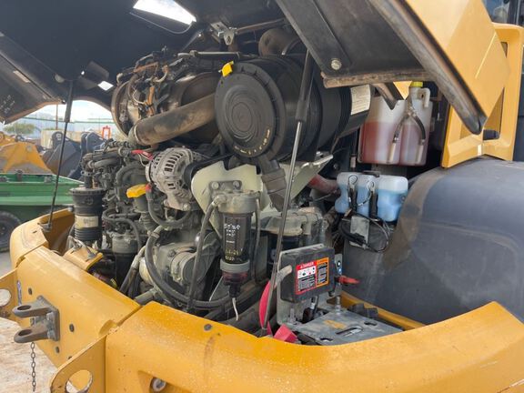 2020 John Deere 344L