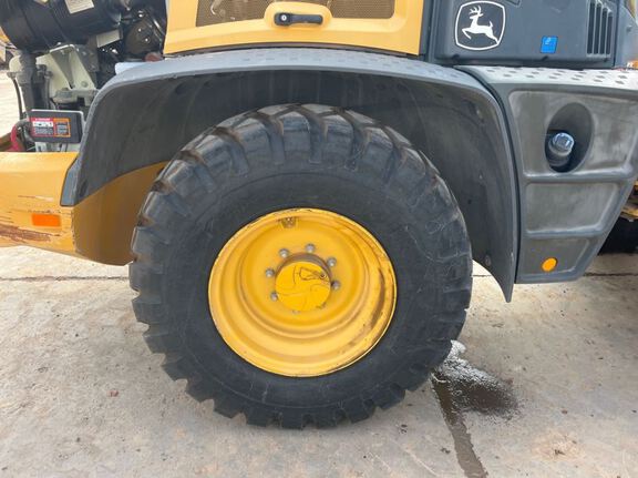 2020 John Deere 344L