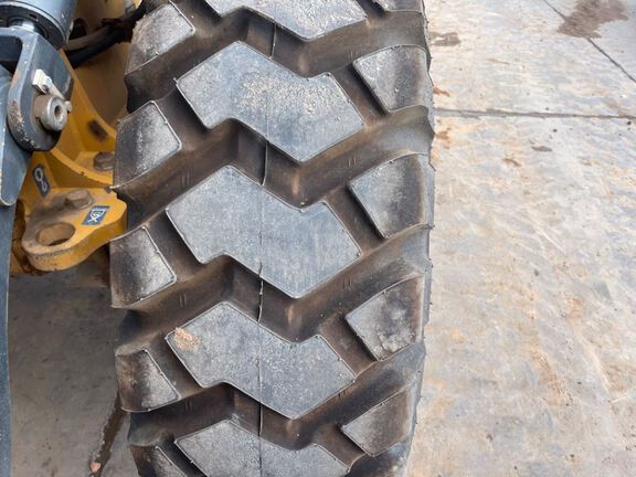 2020 John Deere 344L