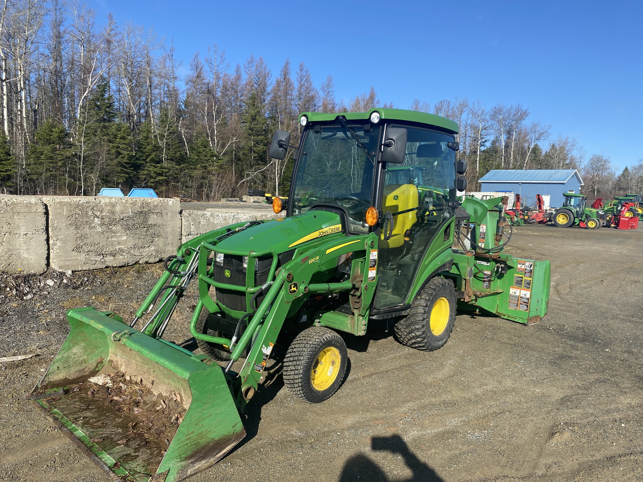 2021 John Deere 1025R Image 1