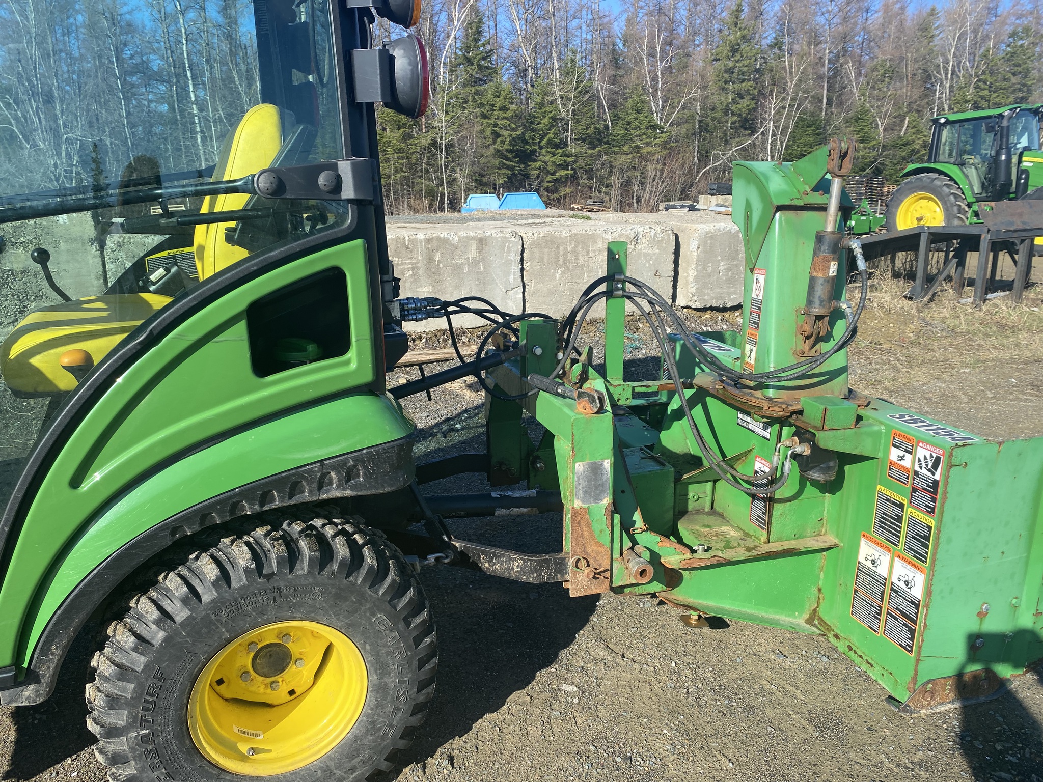 2021 John Deere 1025R Image 4