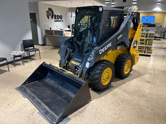 Photo of a 2023 John Deere 318G