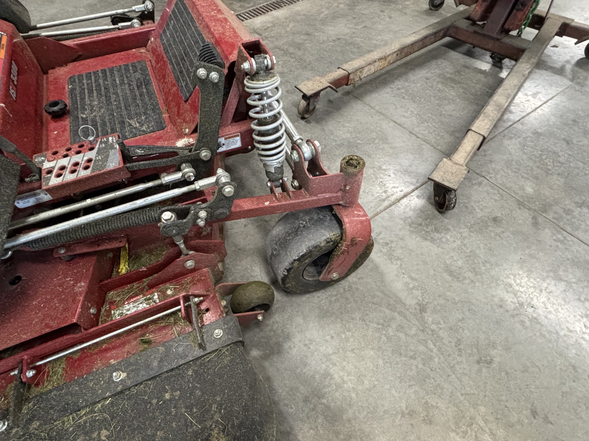Used 2023 Ferris 5902064 / ISX3300 Zero Turn Mowers at Koenig Equipment in Urbana, OH - PhotoXL20