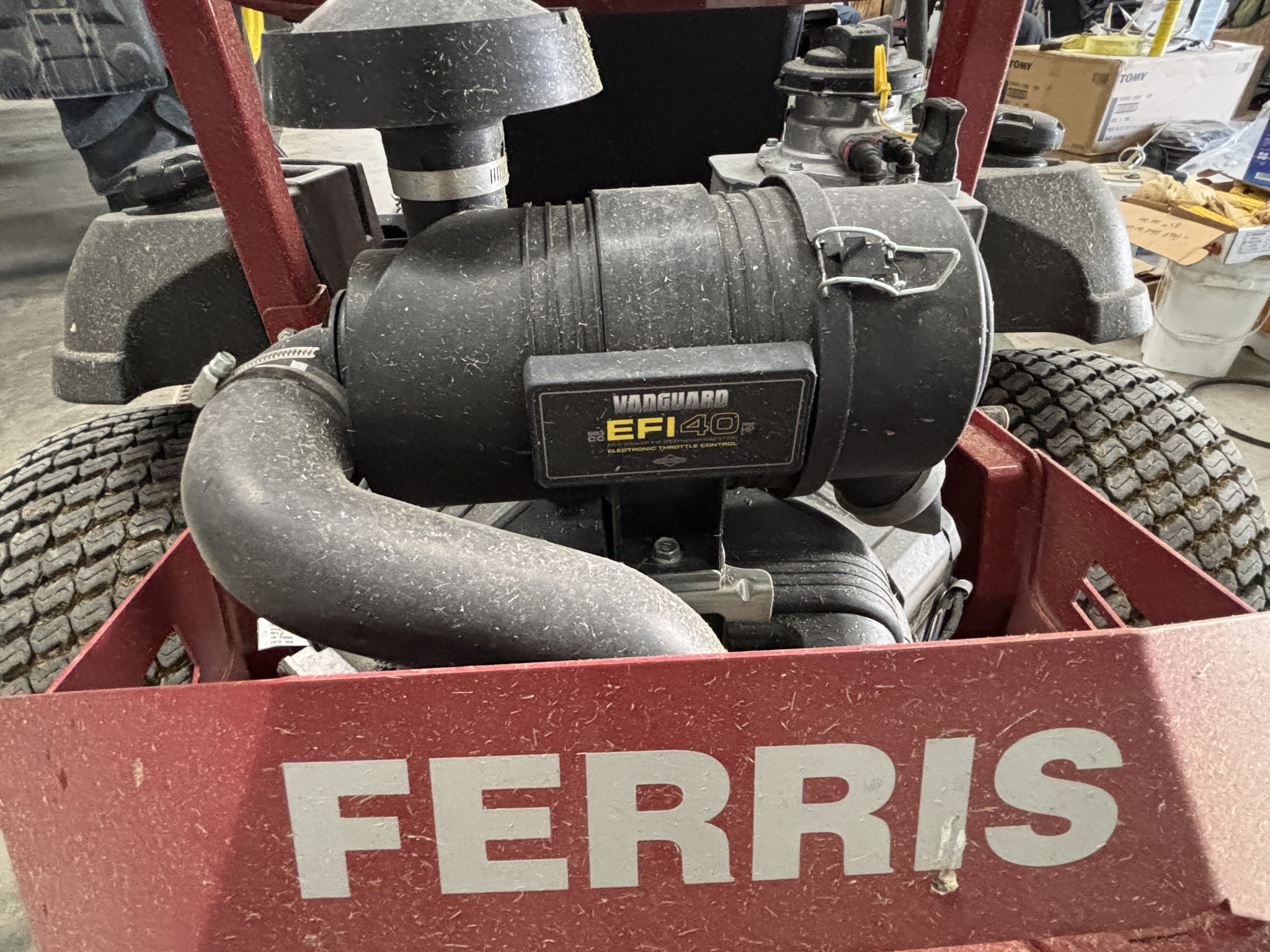 Used 2023 Ferris 5902064 / ISX3300 Zero Turn Mowers at Koenig Equipment in Urbana, OH - PhotoXL17