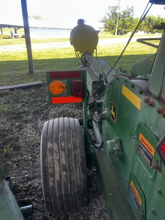 Photo of 2013 John Deere 3975